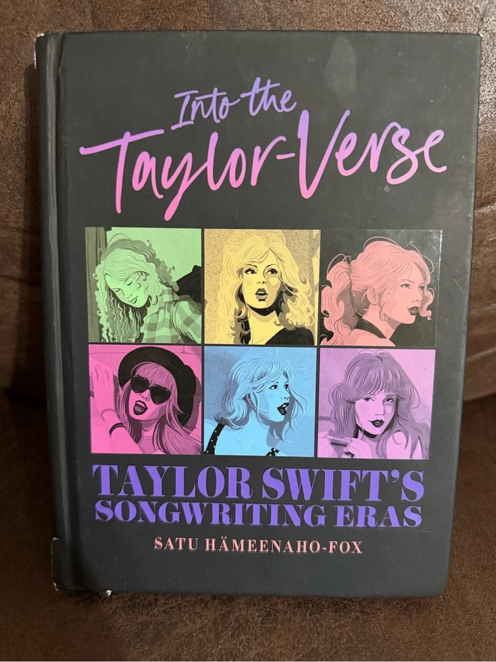 Taylor Siwft book